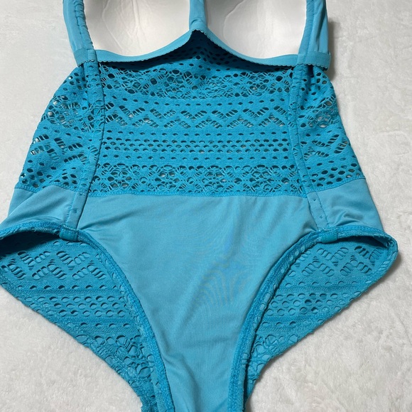 NWT LookBook Store Bathing Suit. - Picture 6 of 10